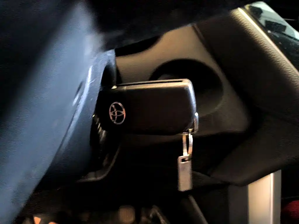 Toyota Frontlander 2023 2.0L CVT Elite Edition фото 9