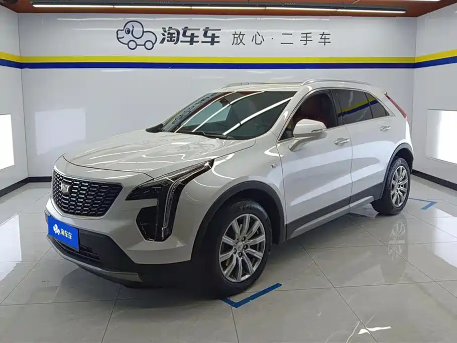 Cadillac XT4 2022 28T FWD Premium