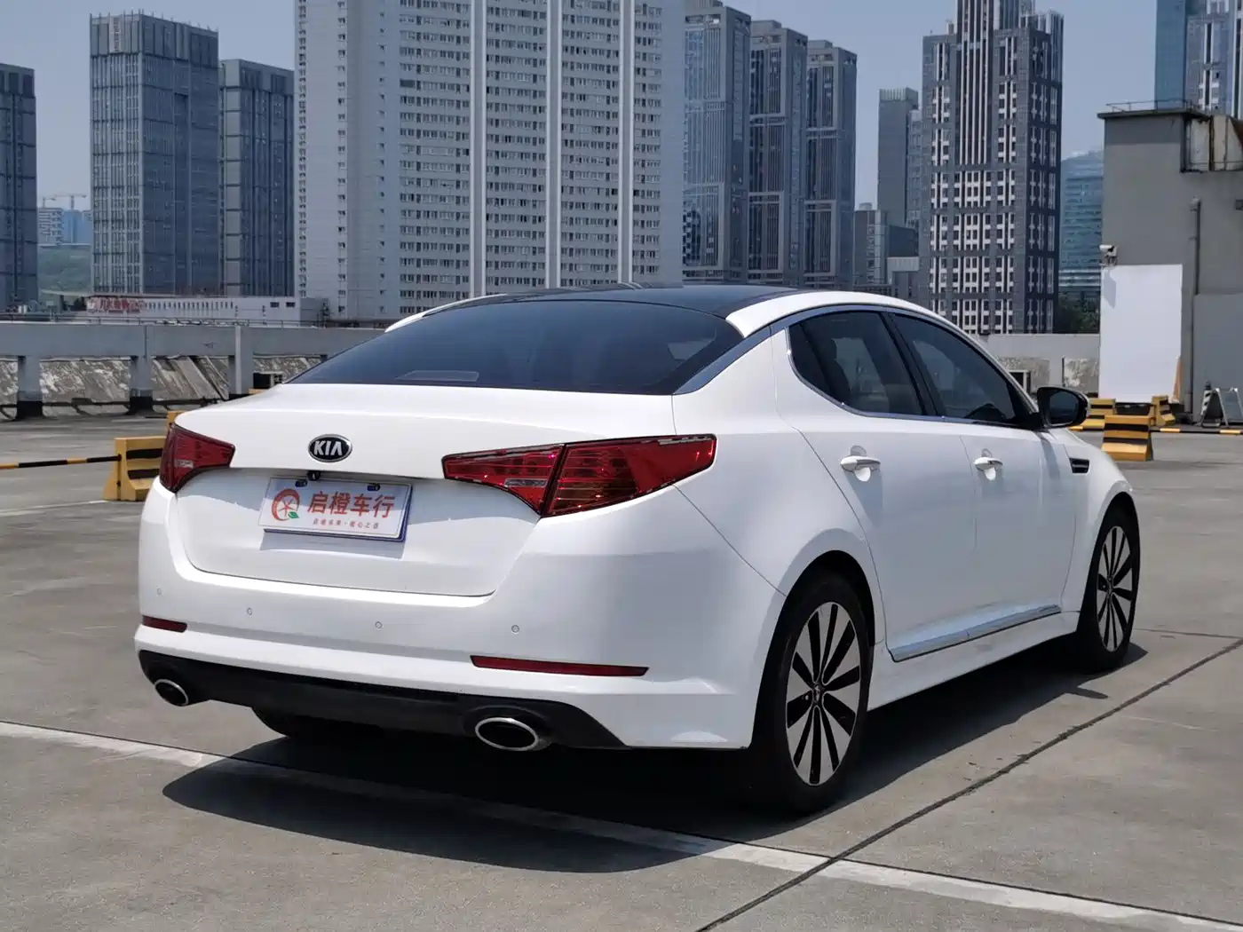 Kia K5 2012 2.0L Automatic DLX фото 15