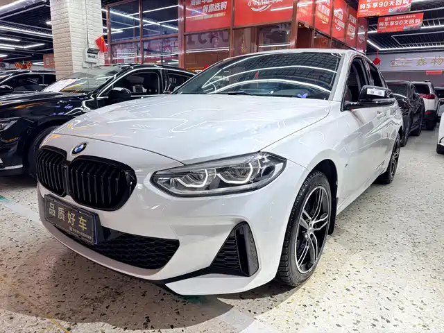 BMW 1-SERIES 2023