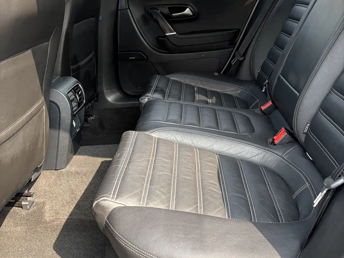 Volkswagen FAW-Volkswagen CC 2016 Model 1.8TSI Premium фото 5