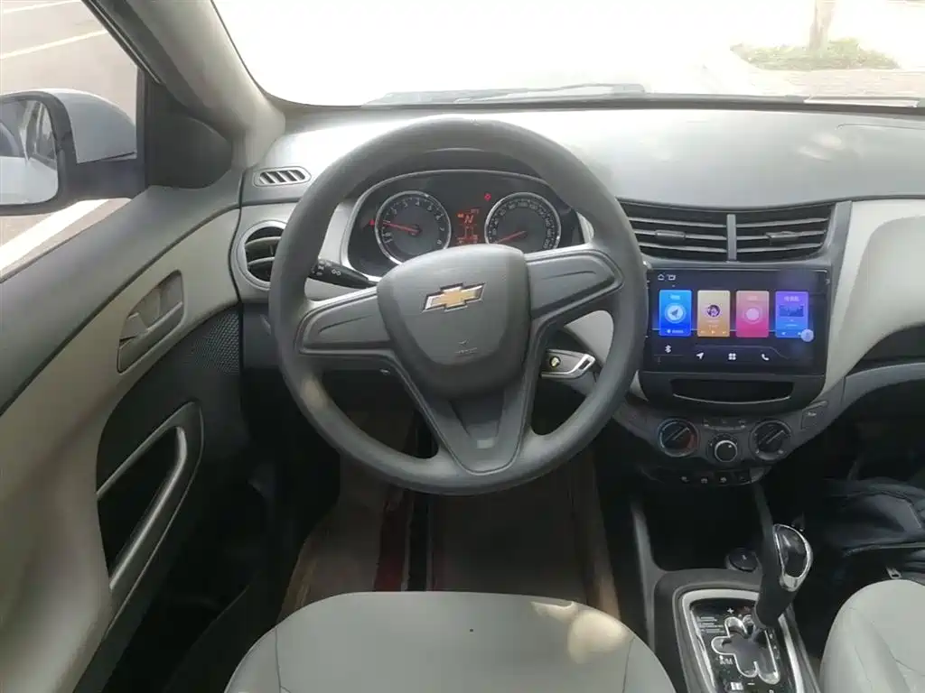 Chevrolet Sail 2015 Sail 3 1.3L AMT Ideal Edition фото 11