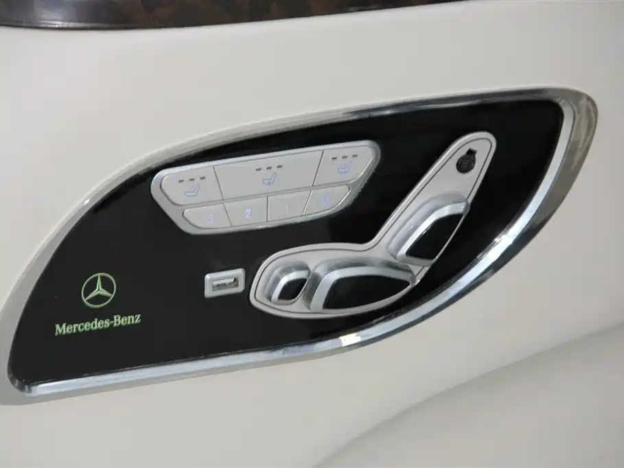 Mercedes-Benz Vito 2020 2.0T Business Edition (7-seater) фото 26