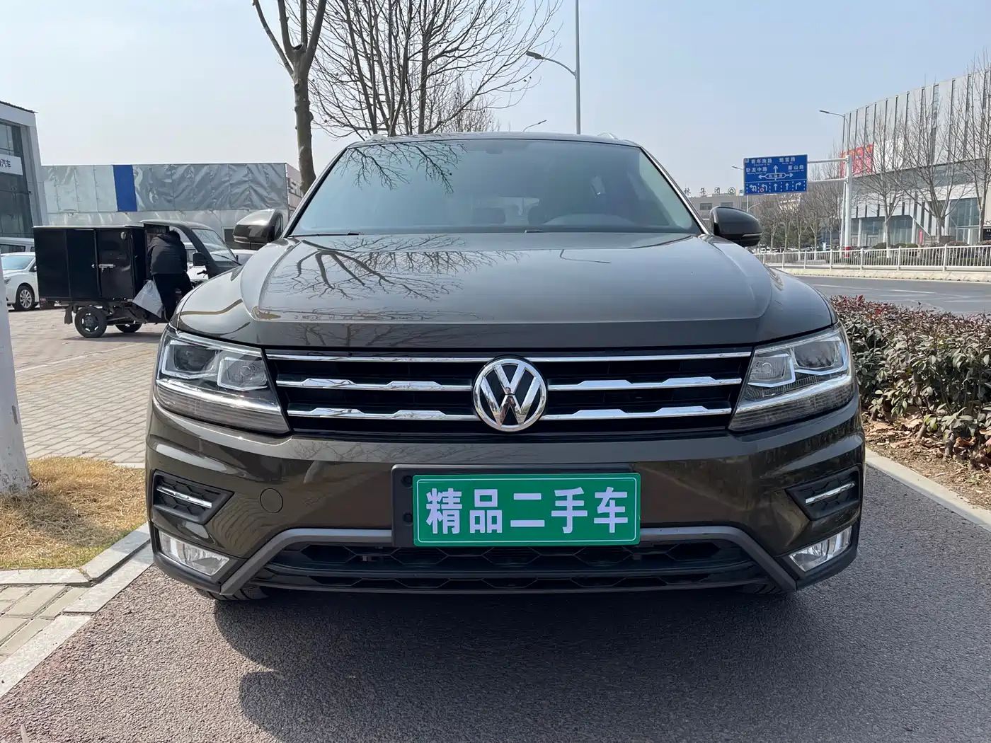 Volkswagen Tiguan L 2018 Facelift 330TSI Automatic 2WD Luxury Edition фото 2