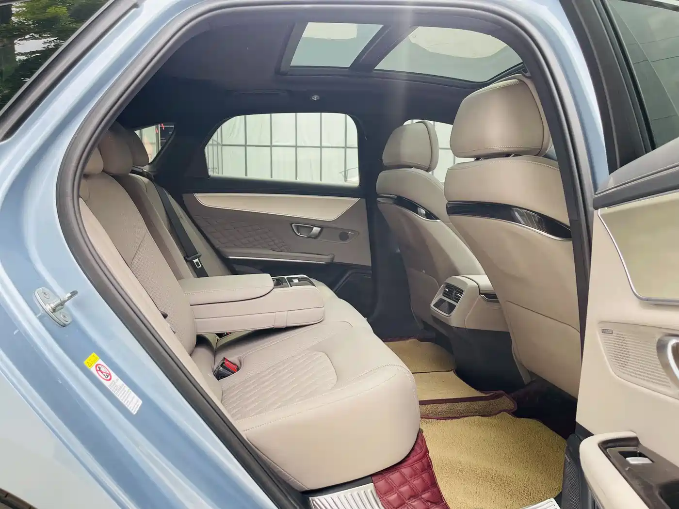 BYD Han 2024 DM-i Glory Edition 121KM Honor фото 14