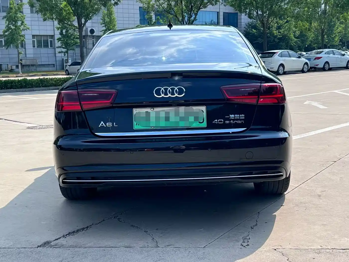 Audi A6L New Energy 2018 40 e-tron фото 5