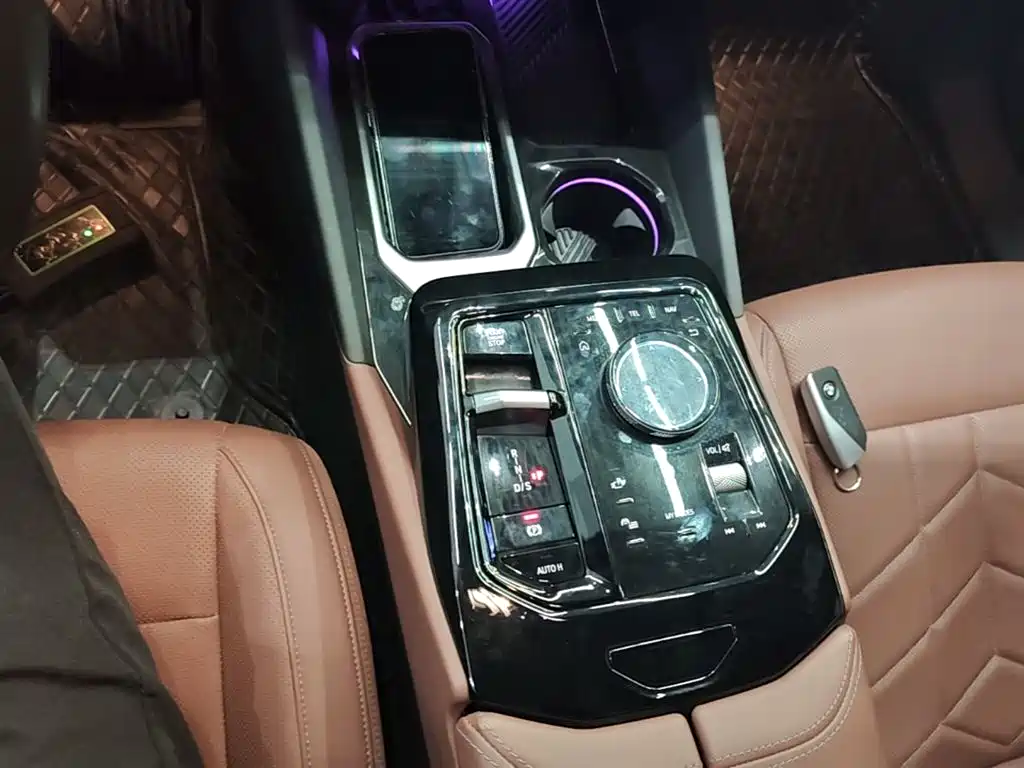 BMW 5 Series 2024 525Li M Sport Package фото 14
