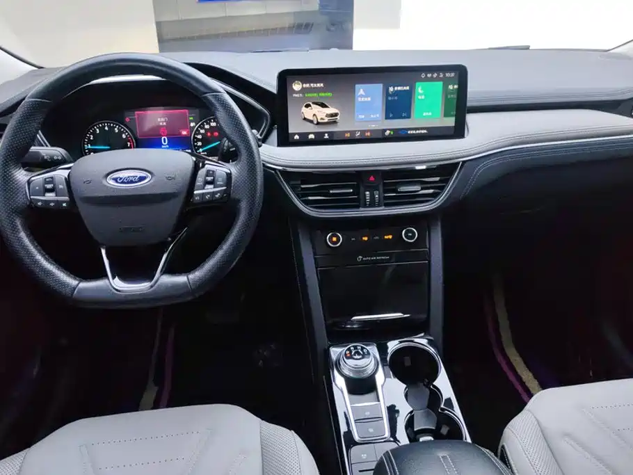 Ford Escape 2021 2020 EcoBoost 245 2WD Premium Edition