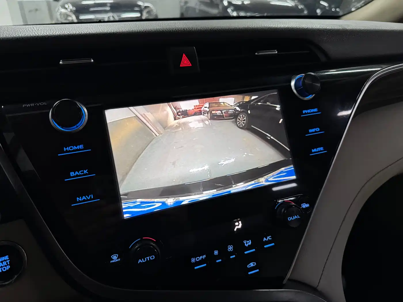 Toyota Camry 2019 Facelift 2.0G Luxury Edition фото 15