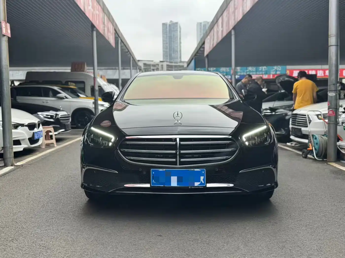 Mercedes-Benz E-Class 2023 E 300 L Fashion фото 2