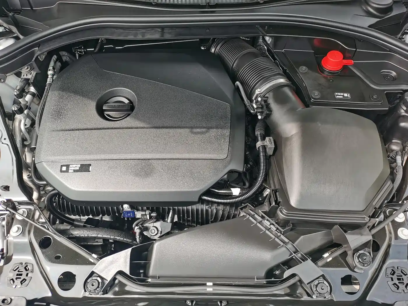 BMW 2 Series 2025 225L M Sport Package фото 25