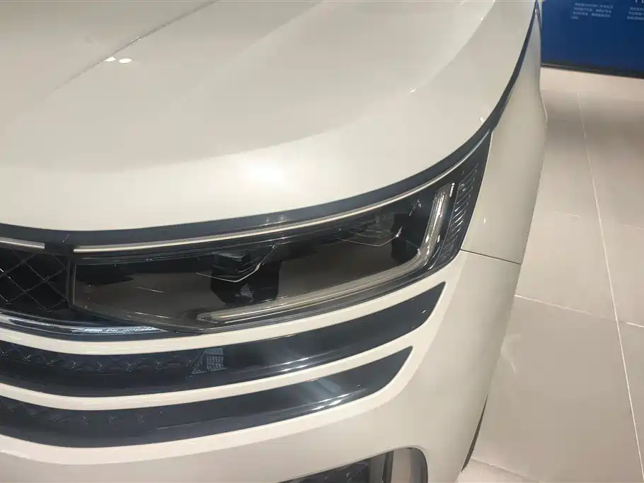 Volkswagen Talagon 2024 380TSI 4WD R-Line Cruise Shared Edition фото 5