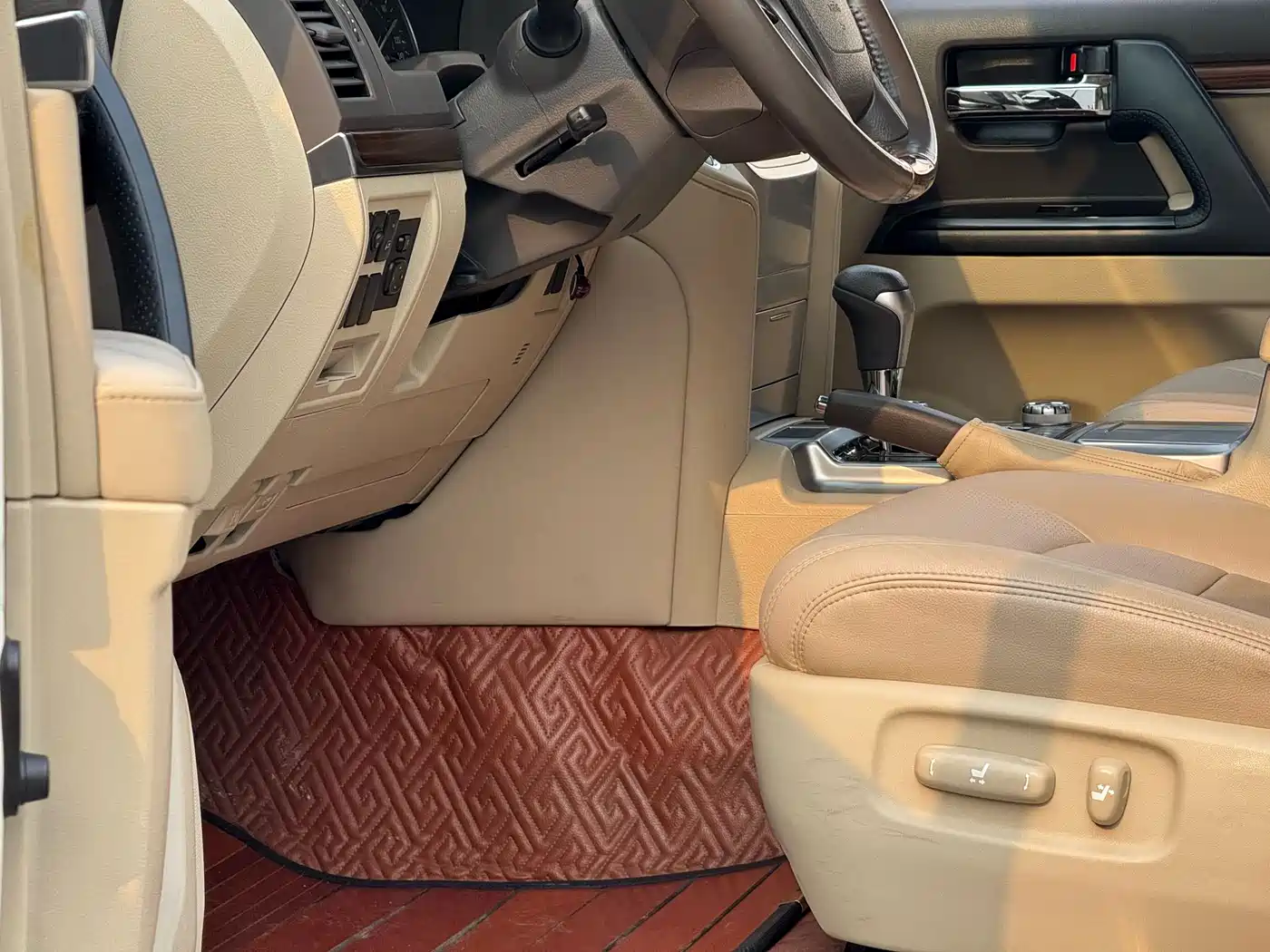 Toyota Land Cruiser (Import) 2019