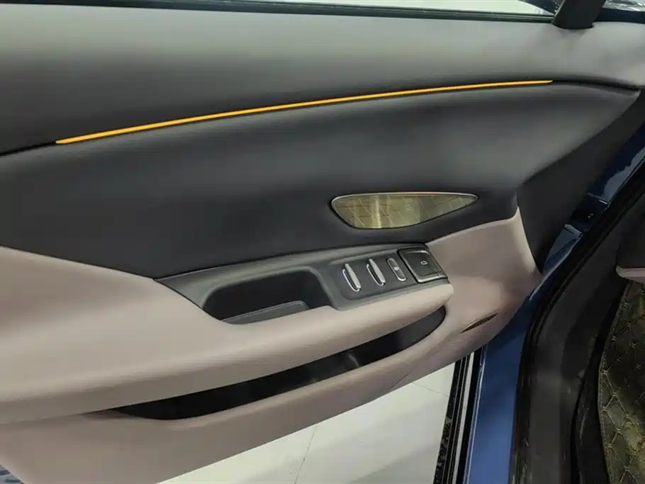 Hongqi HONGQI TIANGONG 06