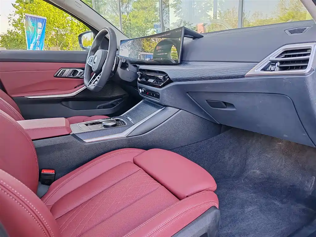 BMW 3 Series 2024 325Li M Sport Package фото 18