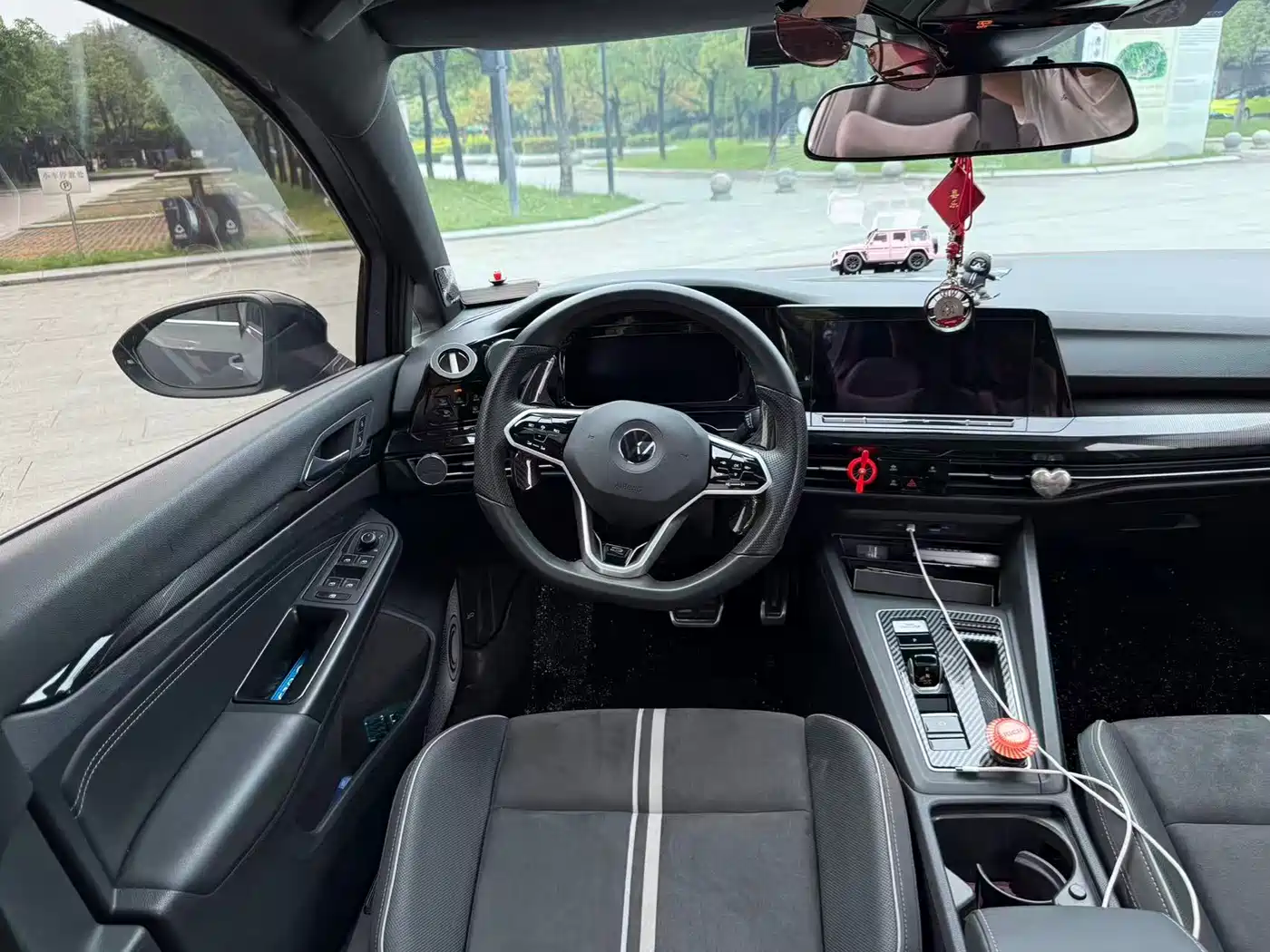 Volkswagen Golf 2021 280TSI DSG R-Line фото 10