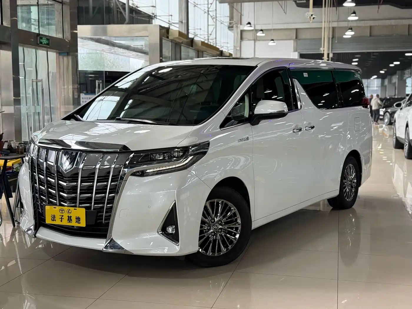 Toyota Alphard 2021 Hybrid 2.5L Premium