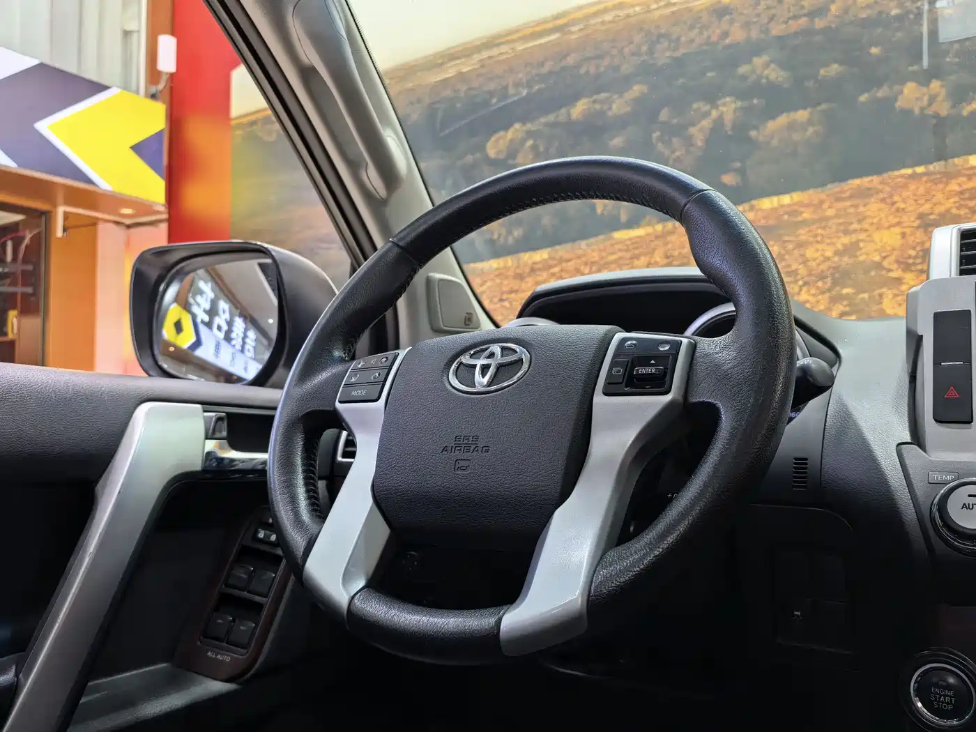 Toyota Prado 2016 3.5L Auto TX-L NAVI фото 30
