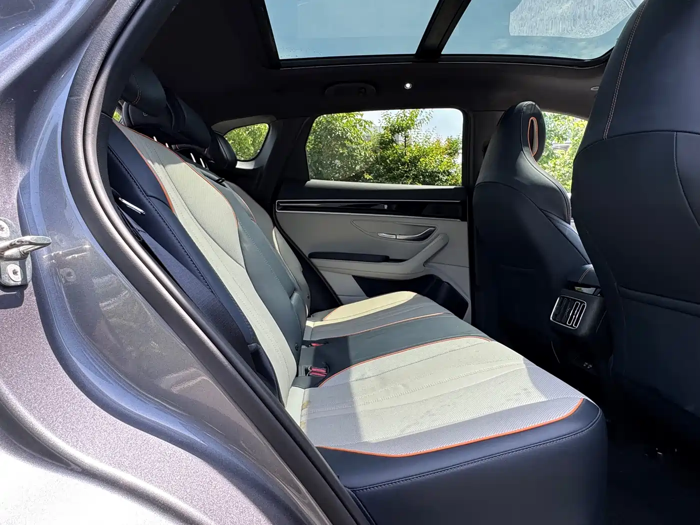 BYD Song PLUS PHEV 2021 DM-i 110KM Flagship PLUS фото 11