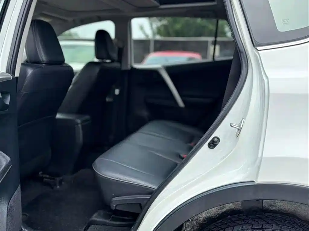 Toyota RAV4 Rongfang 2013 2.5L Auto 4WD Elite фото 6