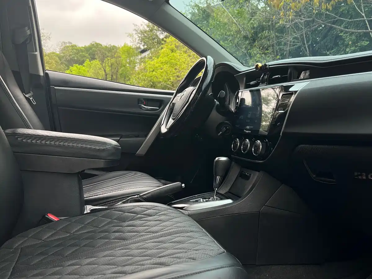Toyota Corolla 2017 1.2T CVT GL фото 9