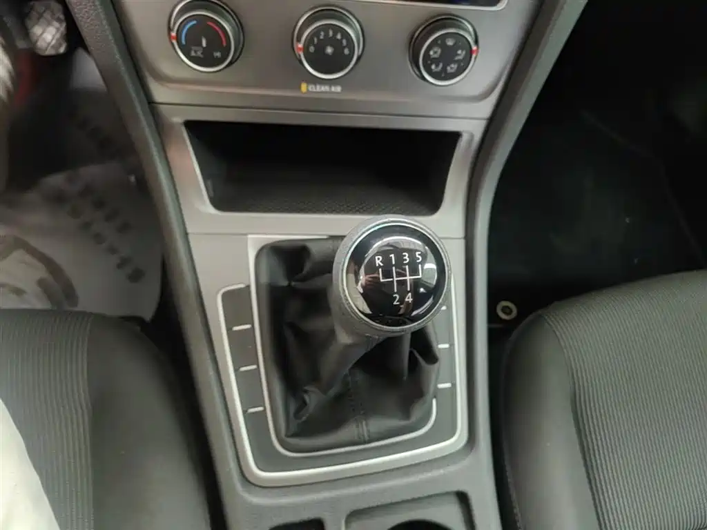 Volkswagen Golf 2016 1.6L Manual Fashion фото 14