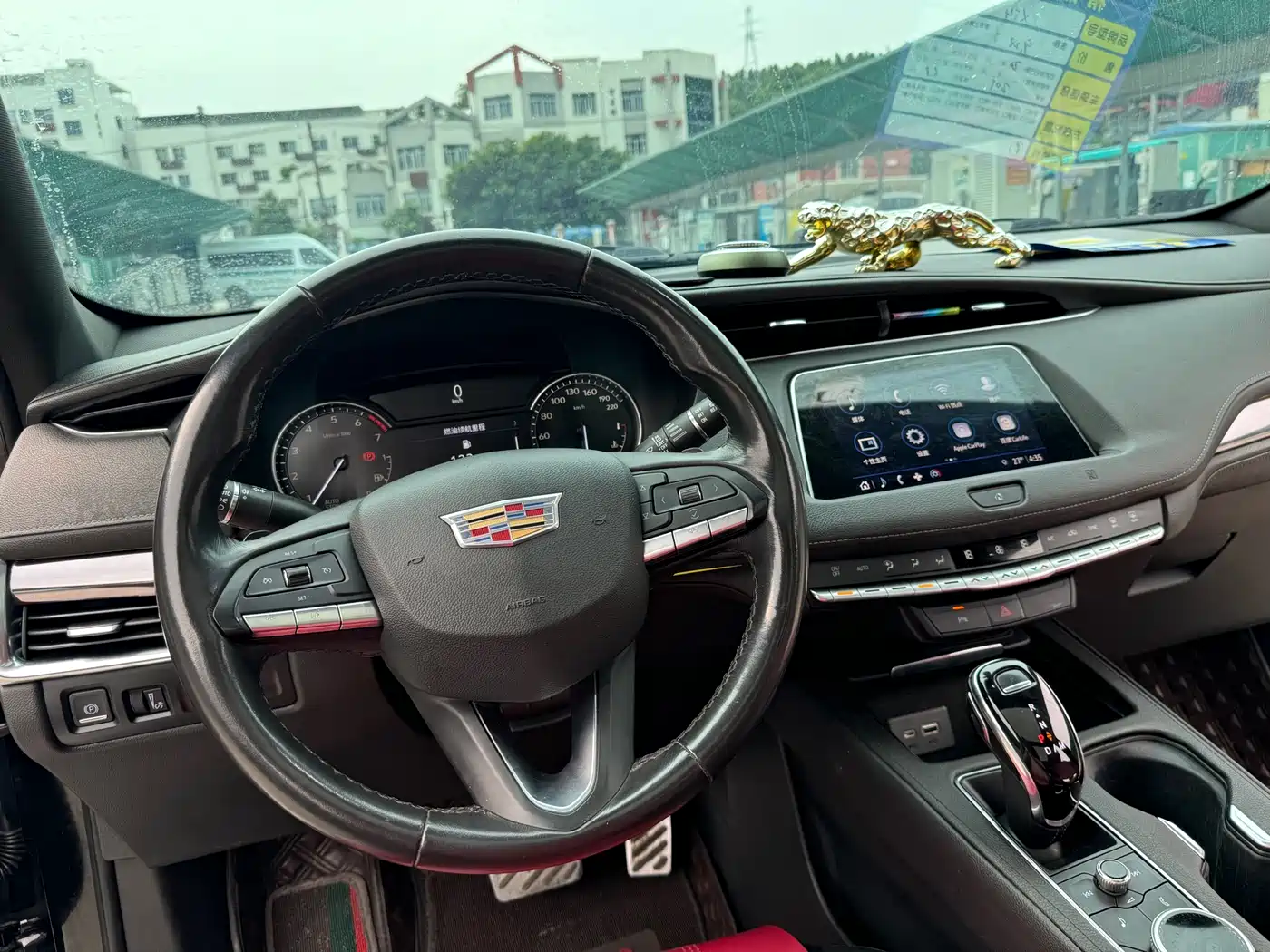 Cadillac XT4 2021 28T FWD Premium Edition фото 10