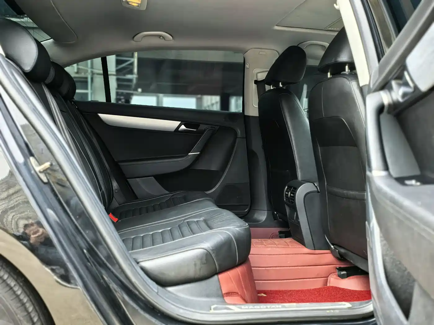 Volkswagen Magotan 2016 1.8TSI 25th Anniversary Edition фото 12