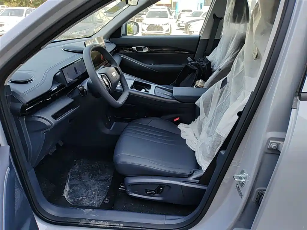 Geely Galaxy Galaxy E5 2026 530km Voyager Edition фото 15