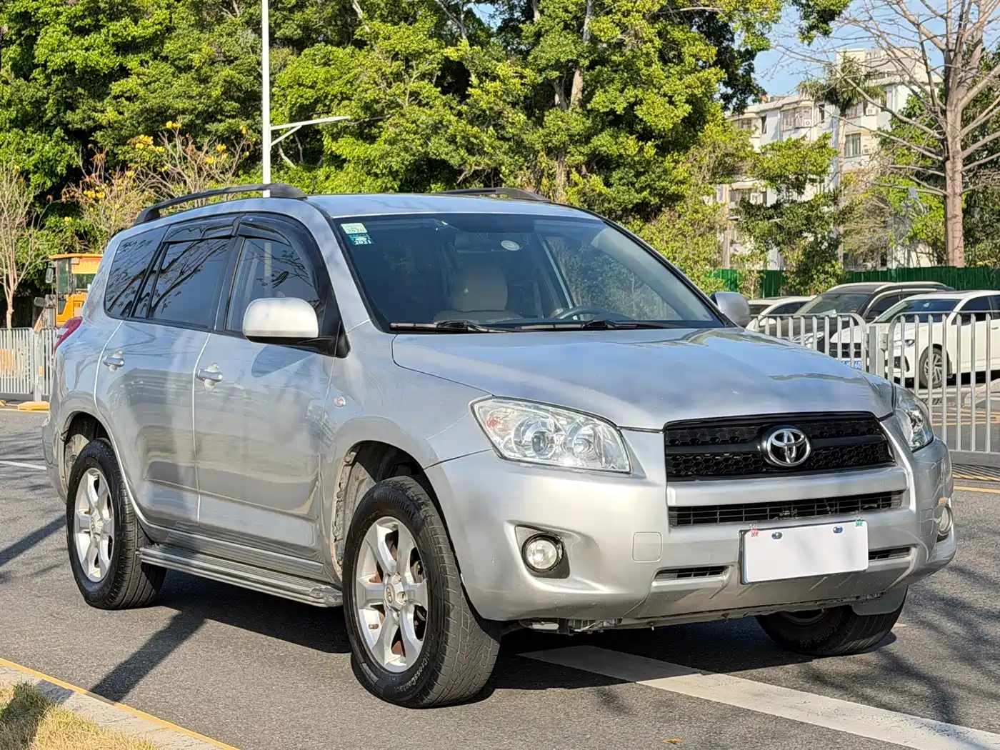 Toyota RAV4 Rongfang 2013 Special Edition 2.0L Auto Classic фото 3