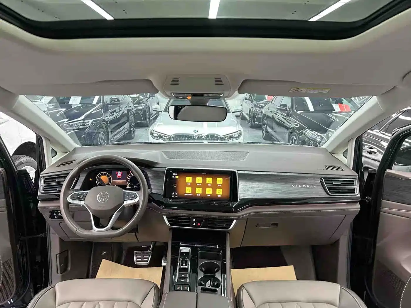 Volkswagen Viloran 2024 380TSI Prestige Edition фото 9