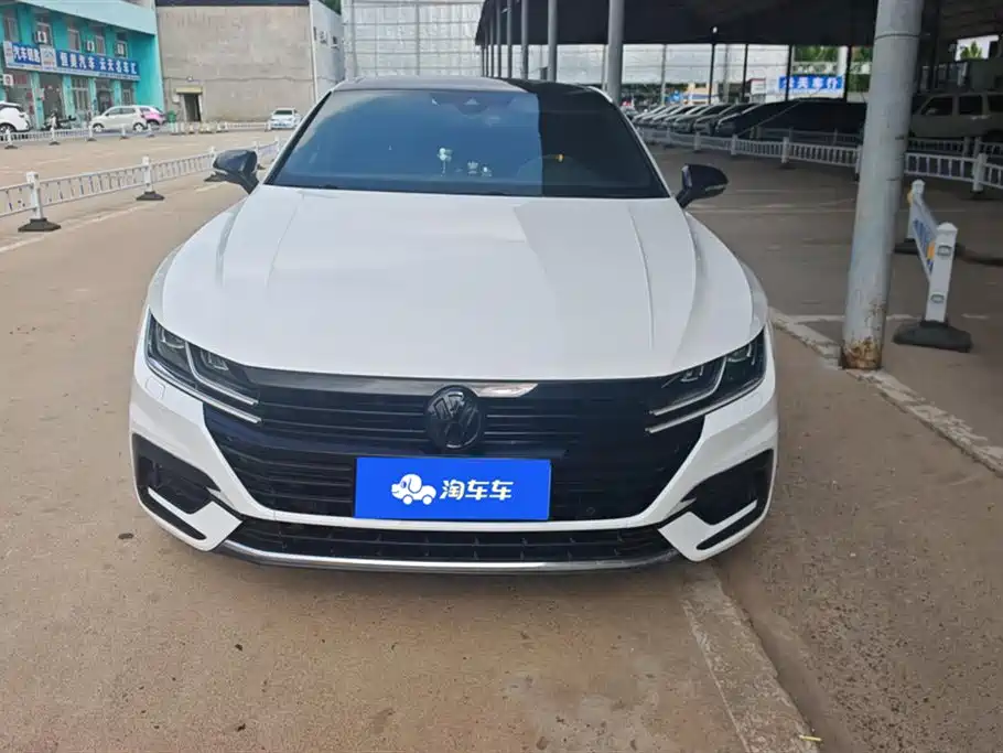 Volkswagen FAW-Volkswagen CC 2019 330TSI Charm Edition China VI фото 2