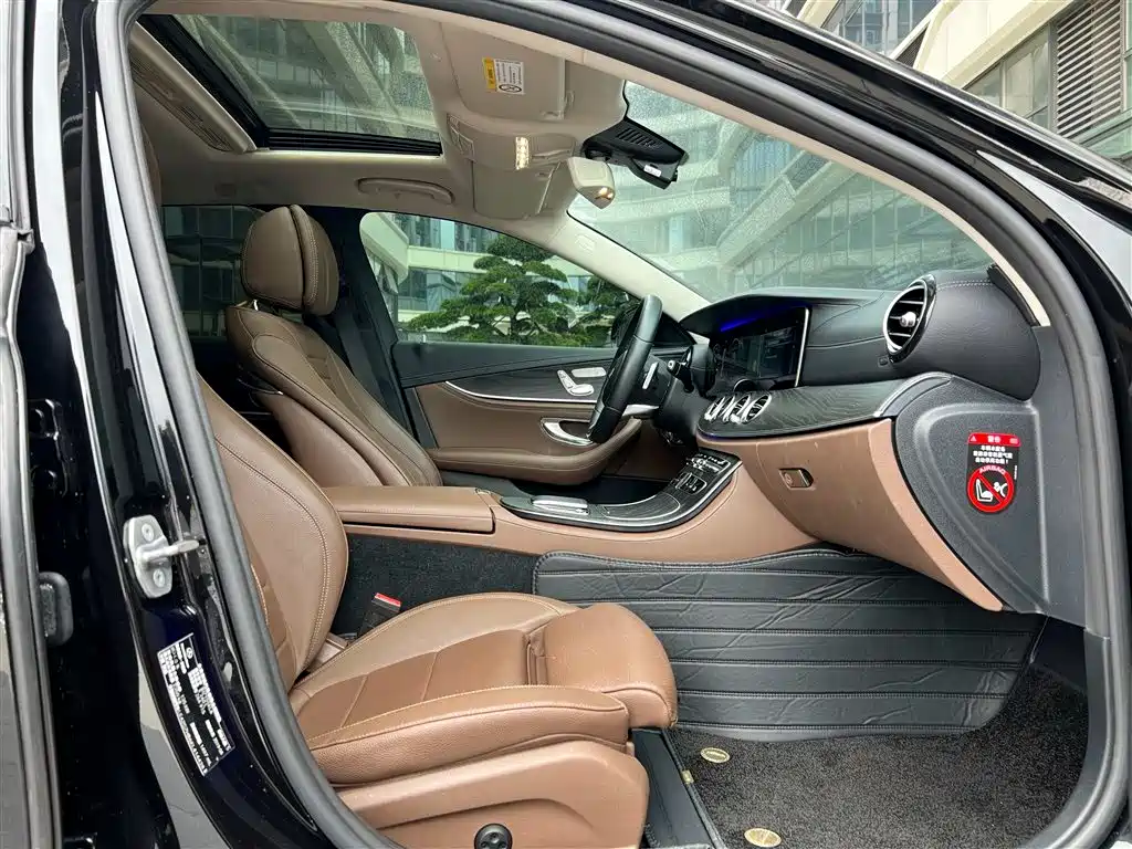 Mercedes-Benz E-Class 2019 E 260 L Sport фото 18