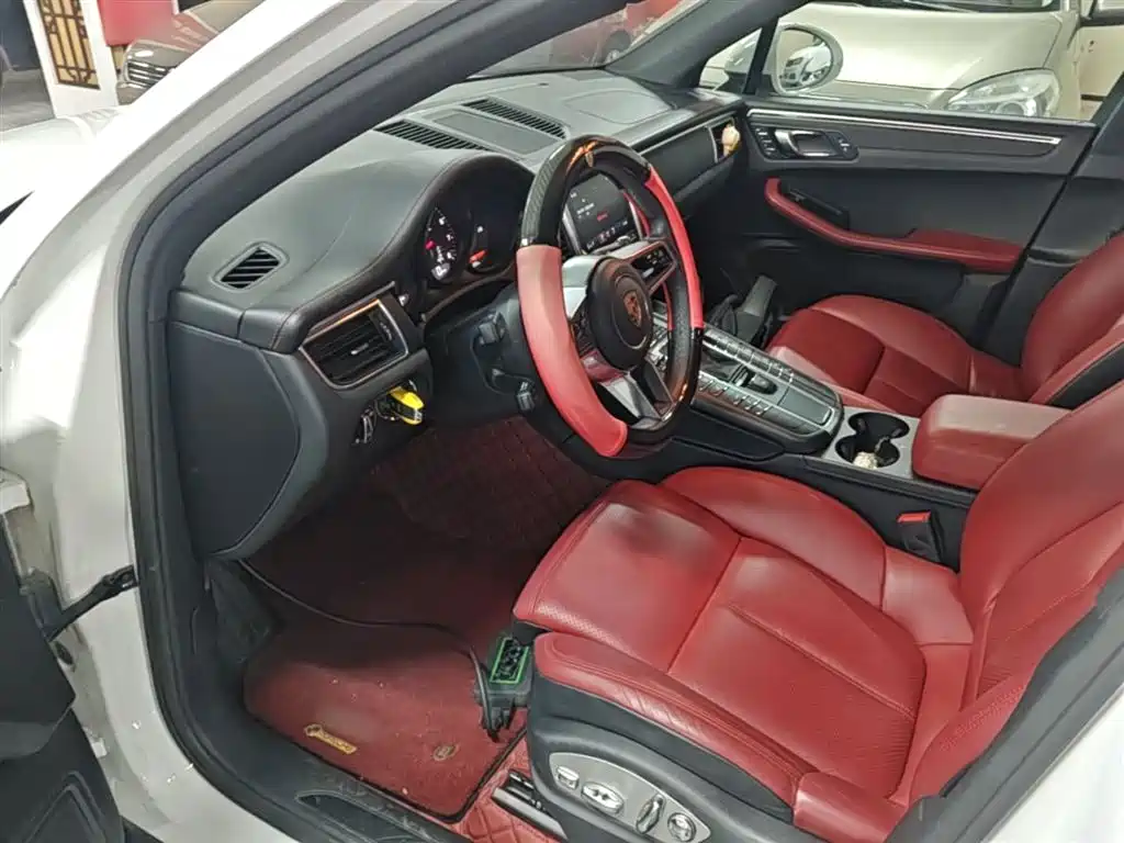 Porsche Macan 2017 Macan 2.0T фото 16