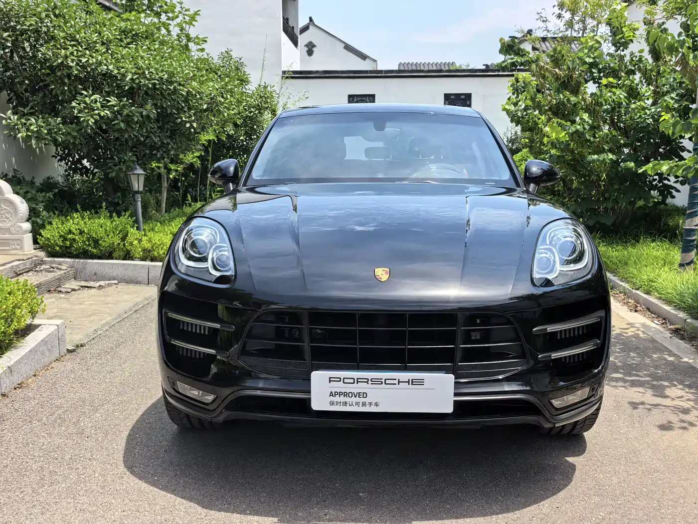 Porsche Macan 2016 Macan Turbo 3.6T фото 3