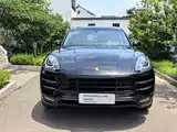 Photo 3 - Porsche Macan