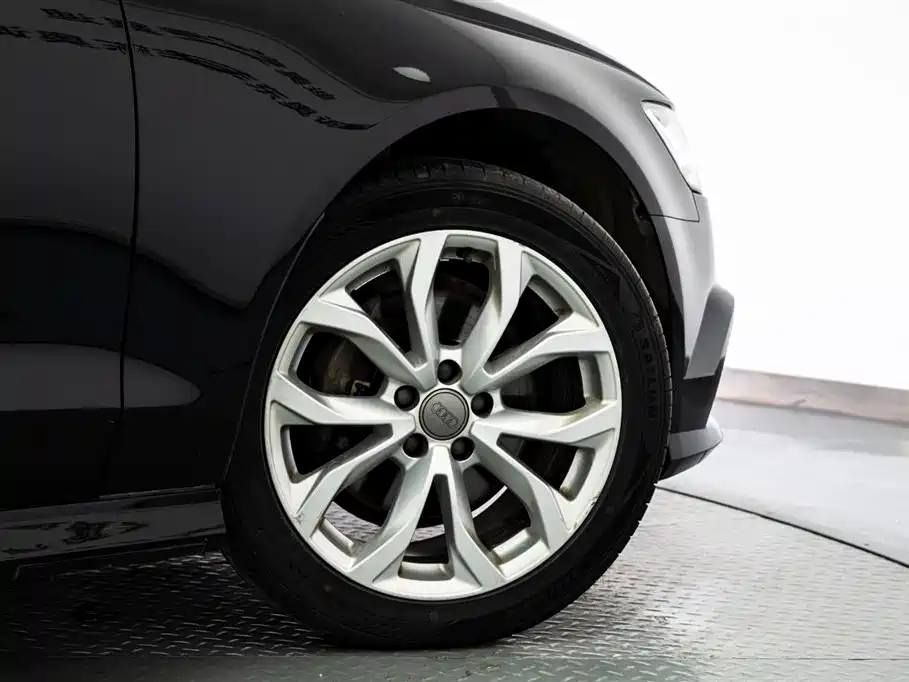 Audi A6L 2018 30th Anniversary 35 TFSI Fashion фото 20