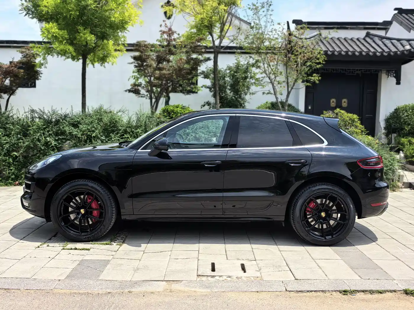 Porsche Macan 2016 Macan Turbo 3.6T фото 4
