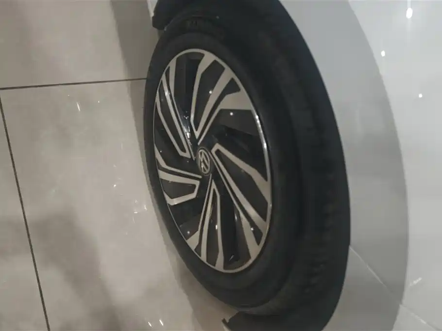 Volkswagen Sagitar 2022 280TSI DSG Surpassing Edition фото 6