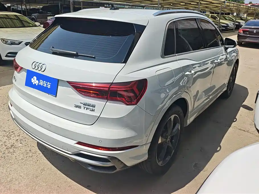 Audi Q3 2021 35 TFSI Fashion Sport фото 3