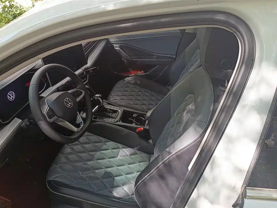 Volkswagen Sagitar 2023 300TSI DSG Surpassing Edition фото 9