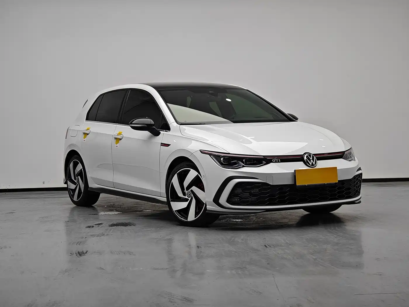Volkswagen Golf GTI 2021 380TSI DSG GTI фото 2