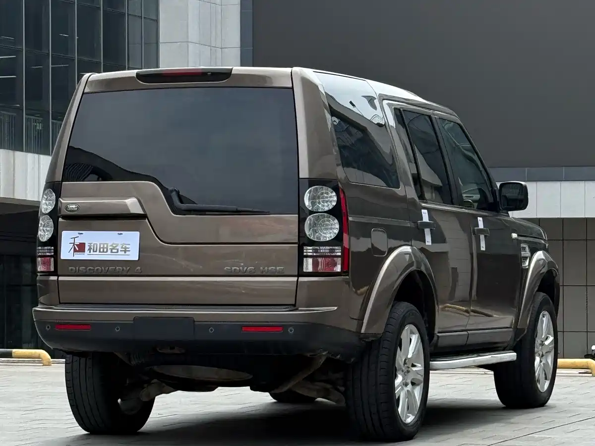 Land Rover Discovery 2013 3.0 SDV6 HSE Diesel фото 9