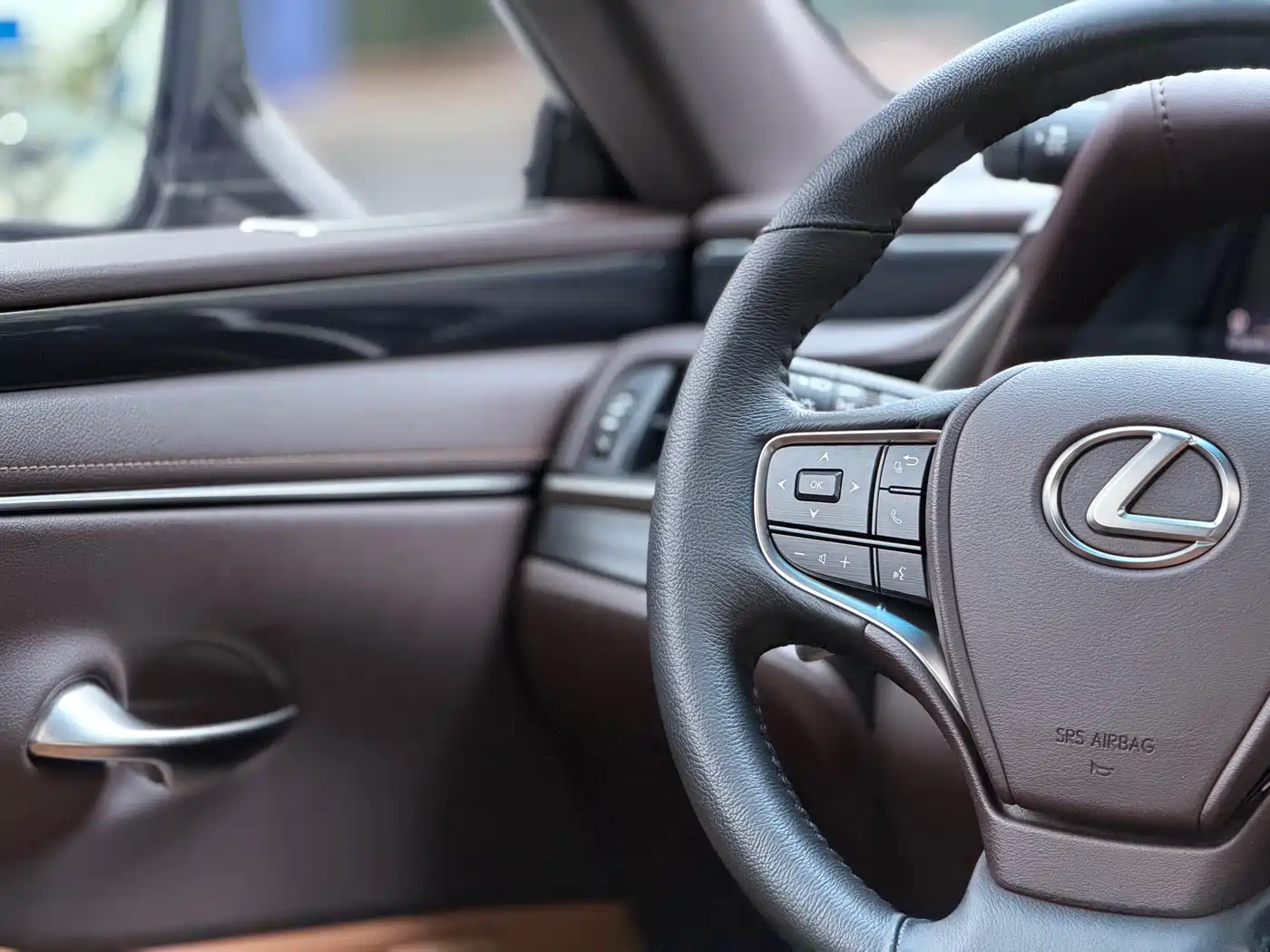 Lexus ES 2021 200 Excellence Edition фото 14