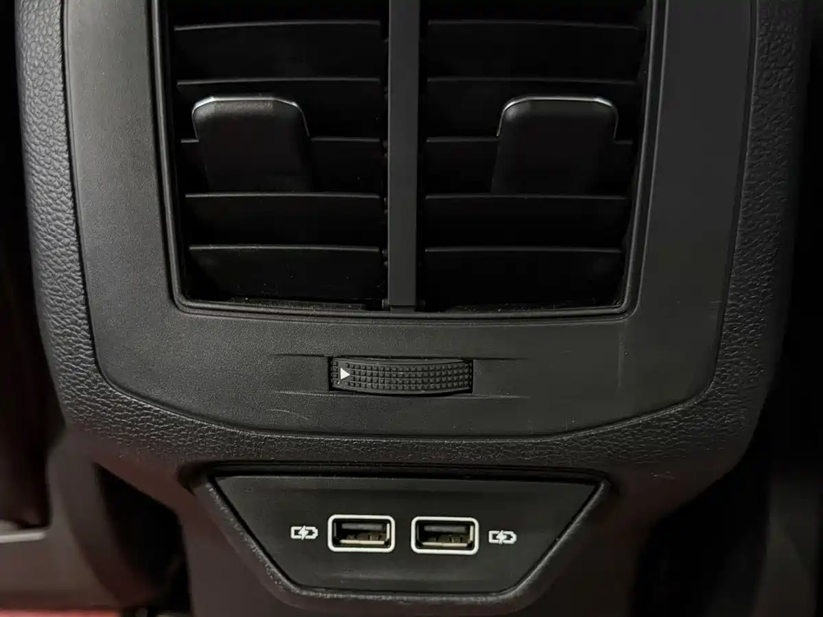 VOLKSWAGEN T ROC EXPLORING SONGS