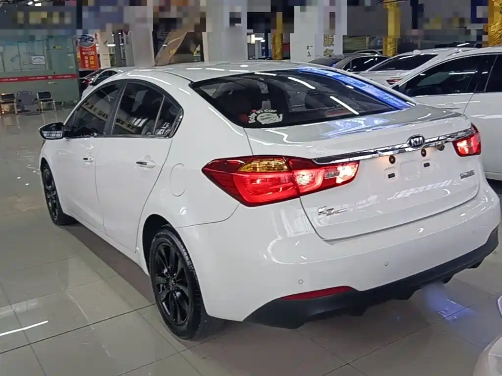 Kia K3 2015 1.6L Automatic GLS фото 5