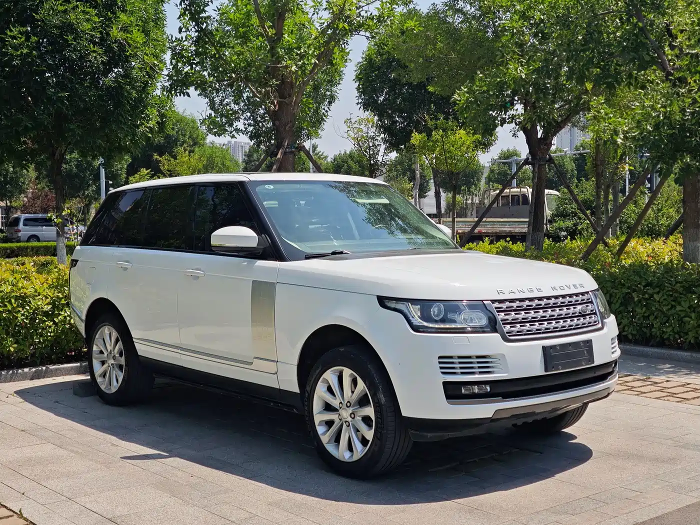 Land Rover Range Rover 2015 3.0 SC V6 Vogue фото 3