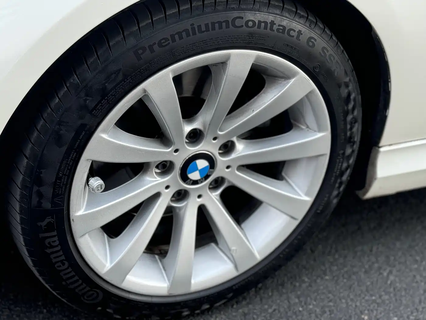 BMW 3 Series 2009 325i Luxury фото 10