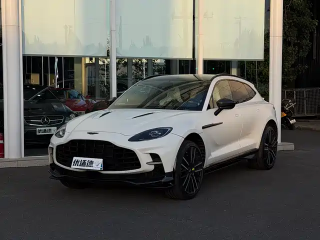  Aston Martin Aston Martin DBX 2023 Model 4.0T V8 707