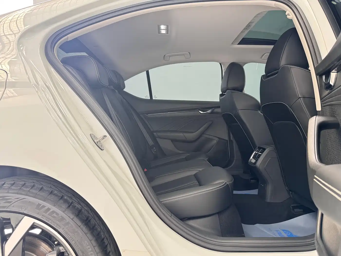 Škoda Octavia 2022 PRO TSI280 Premium Edition фото 12